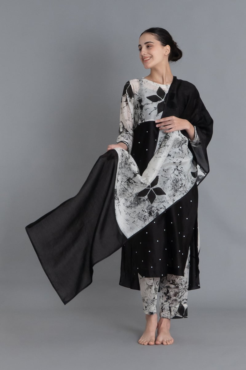 Black and White Printed Chanderi Silk Kurta Set