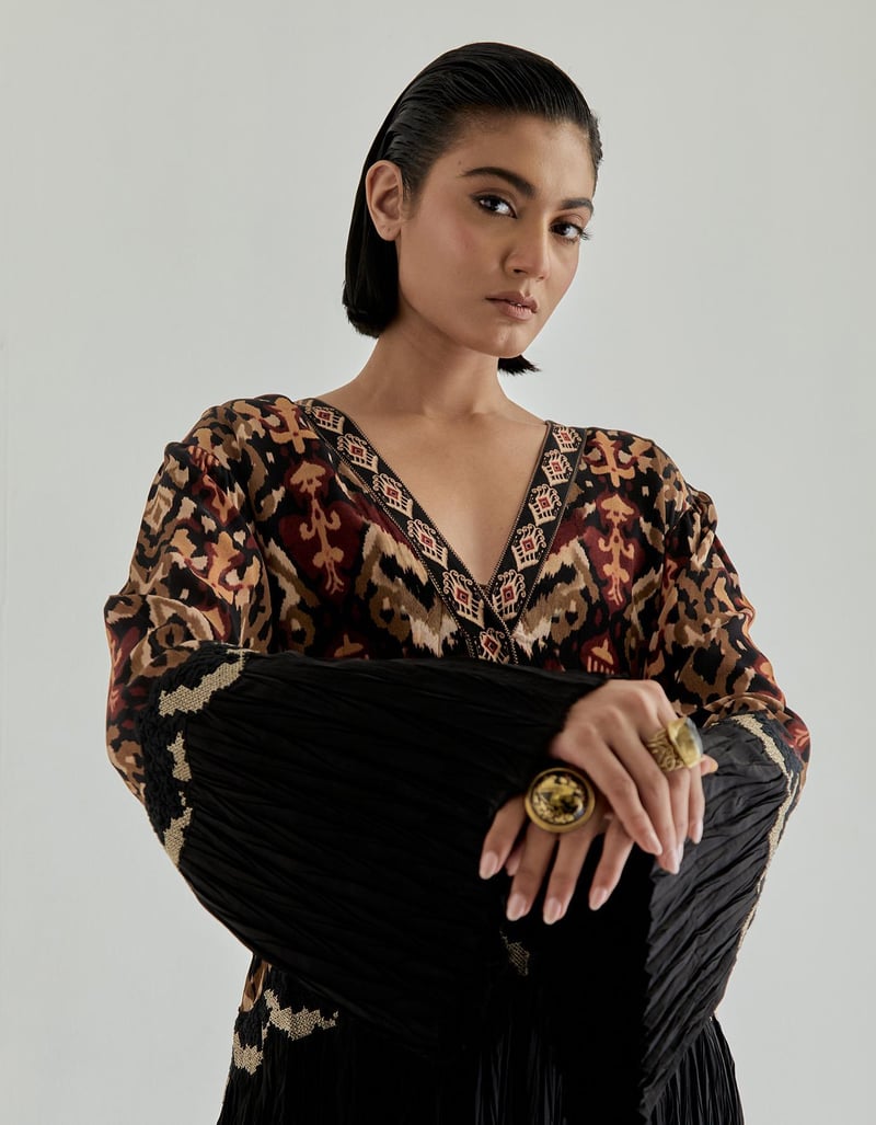 Black Jaspe Long Kaftan In Crinkle & Crepe Fabric