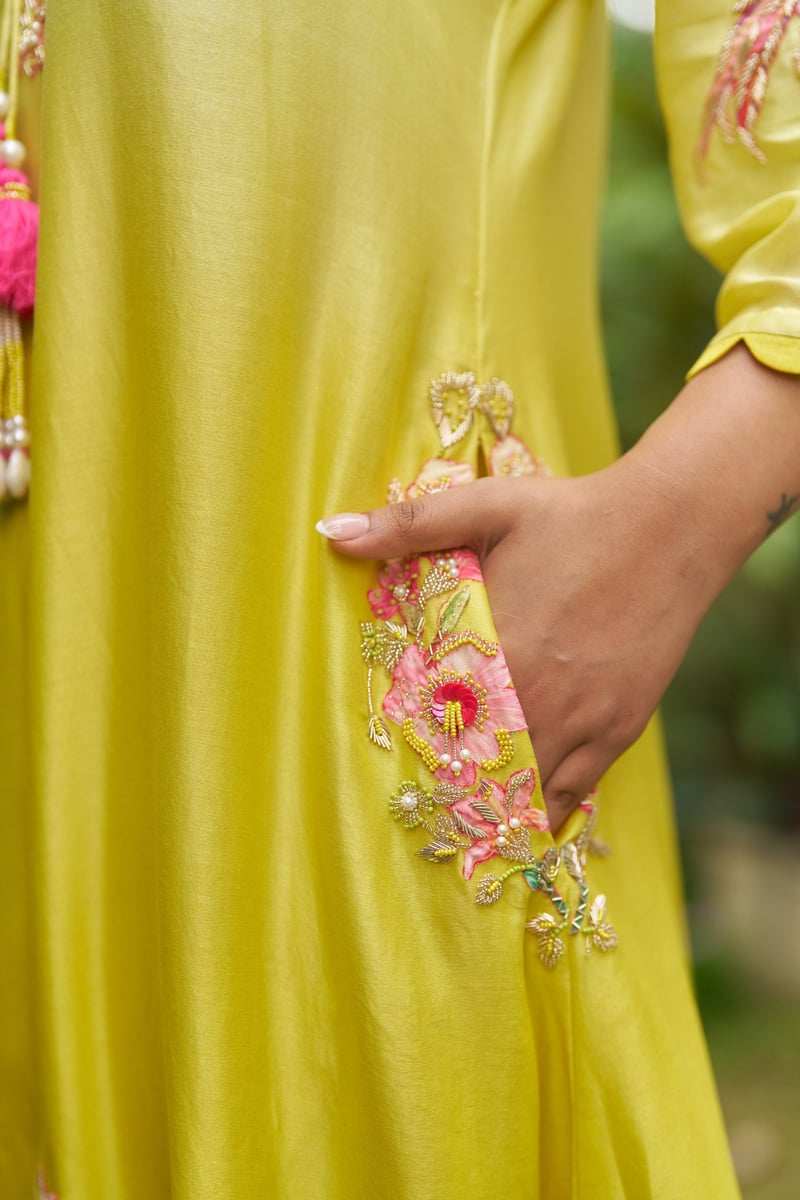 Yellow Ombre Silk Chanderi Applique Kurta Set