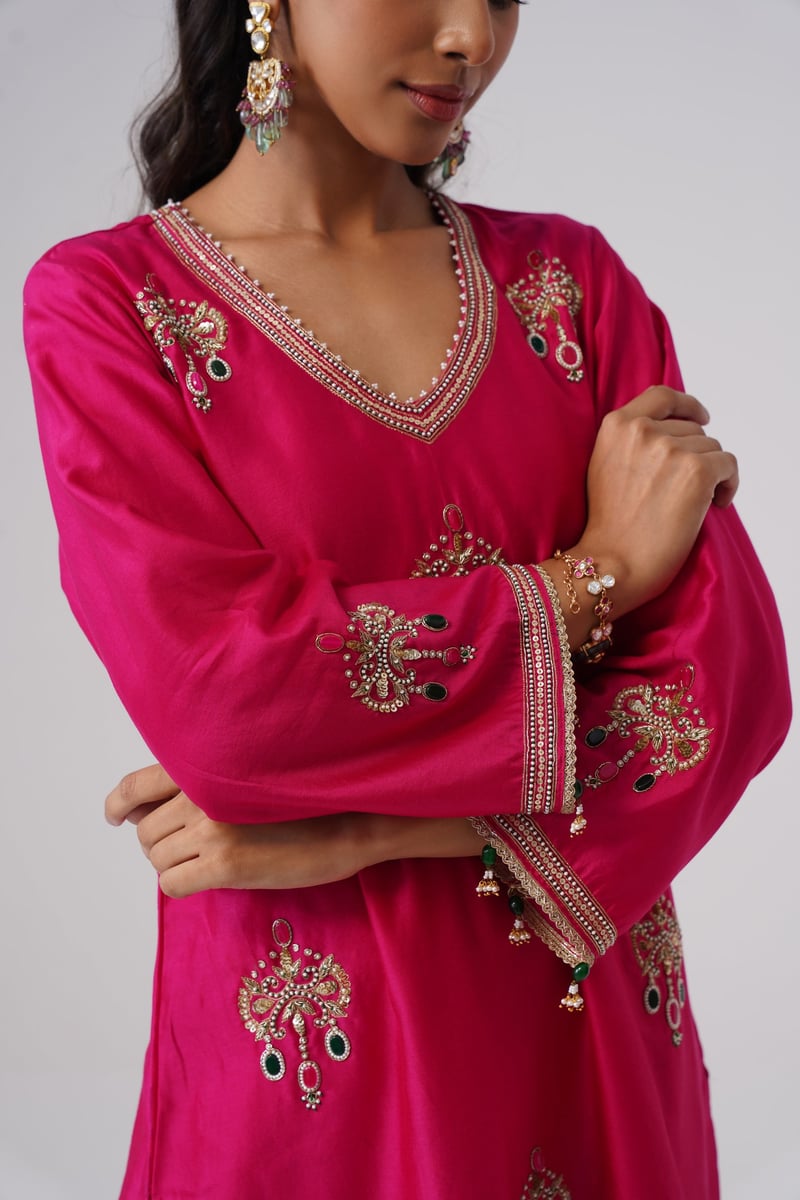 Inaara Set