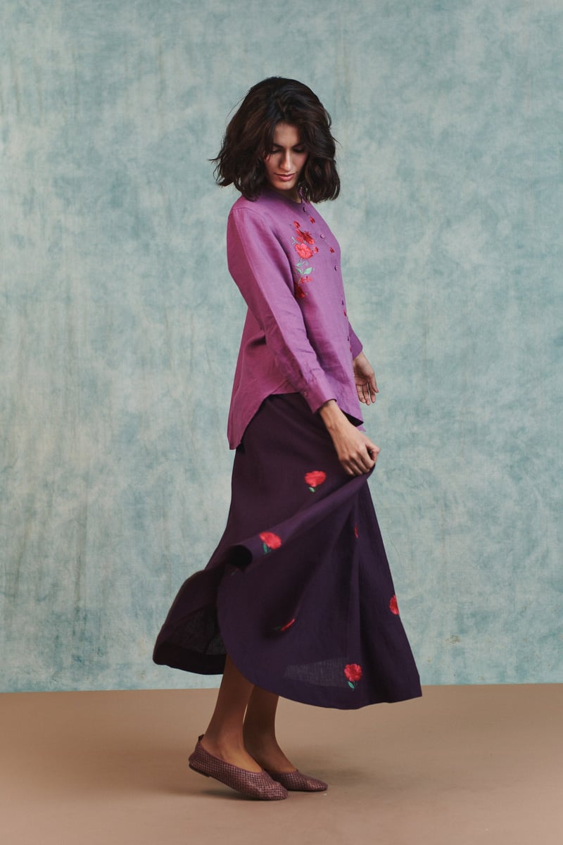 Berry Linen Embroidered Round Hem Shirt