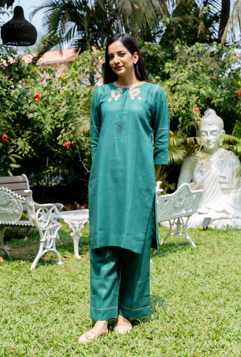 Pine Green Linen Straight Kurta Set with Yoke Embroidery
