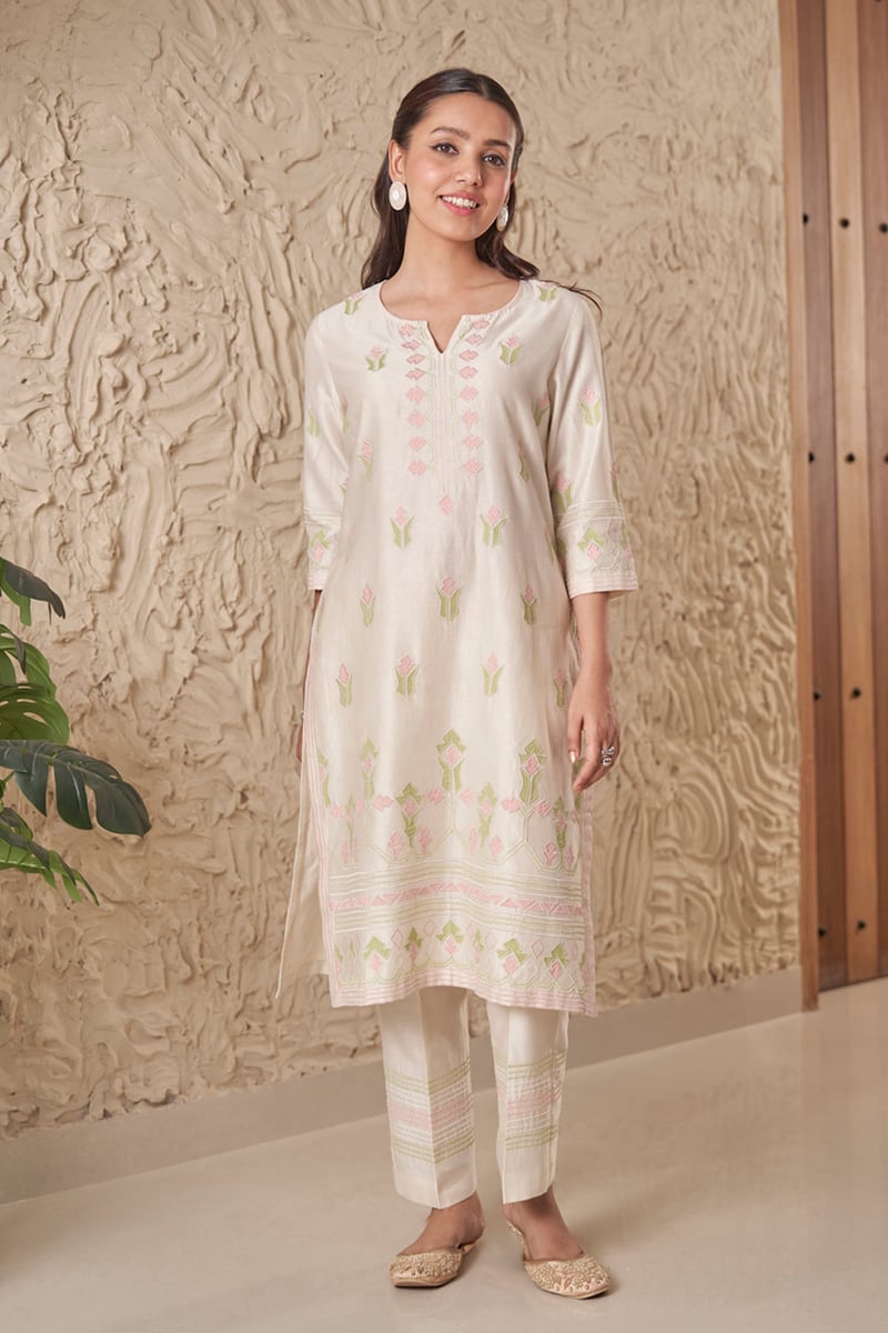 Ivory Chanderi Applique Embroidered Kurta Set