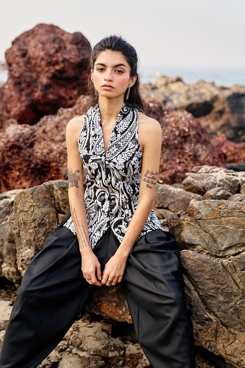 Black and White Embroidered V-Neck Waistcoat