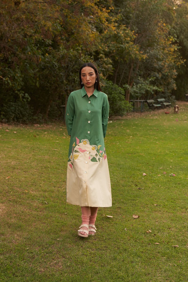 Green Two-Tone Midi Shirt Dress with Applique Detail — NIRVAIR CLOTHING