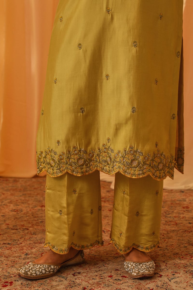 Yellow Chanderi Embroidered Kurta Pant Set with Dupatta