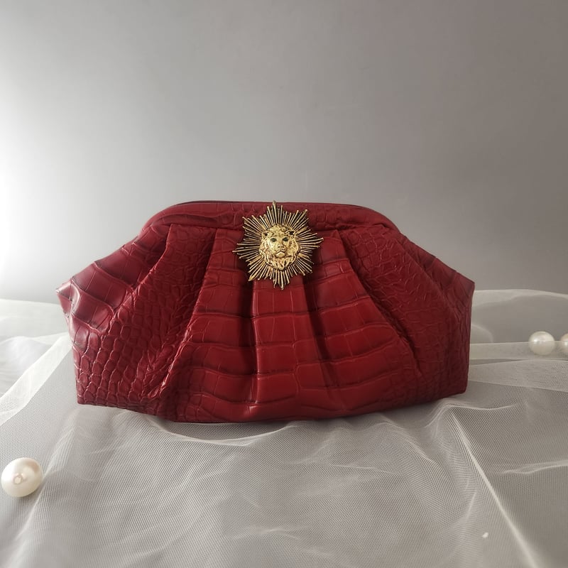 Lion Pouchette - Red — Adwita