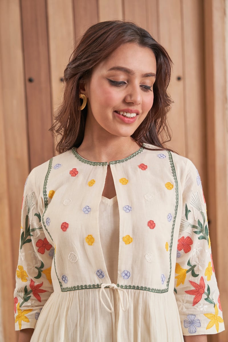 Off-White Mul Mul Kurta Set with Embroidered Cape