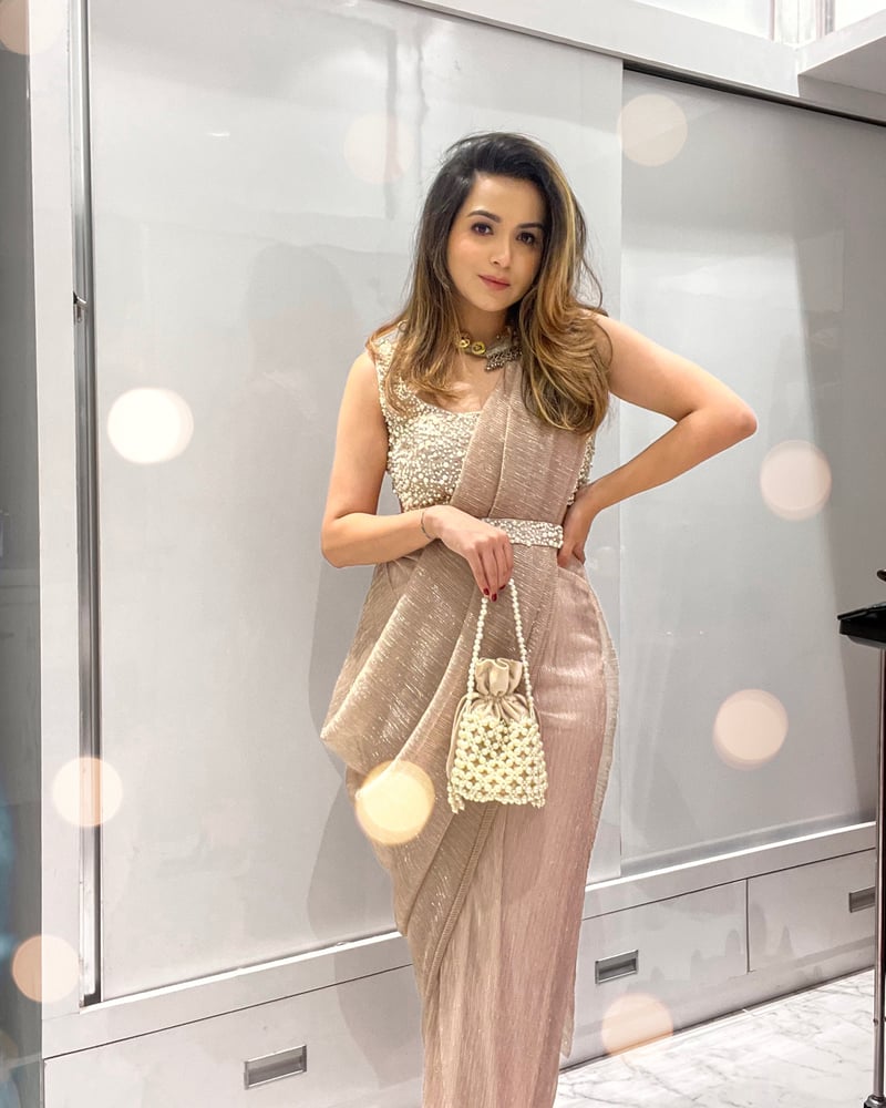 Rose Gold Shimmer Pre-Draped Saree Set with Pearl Belt