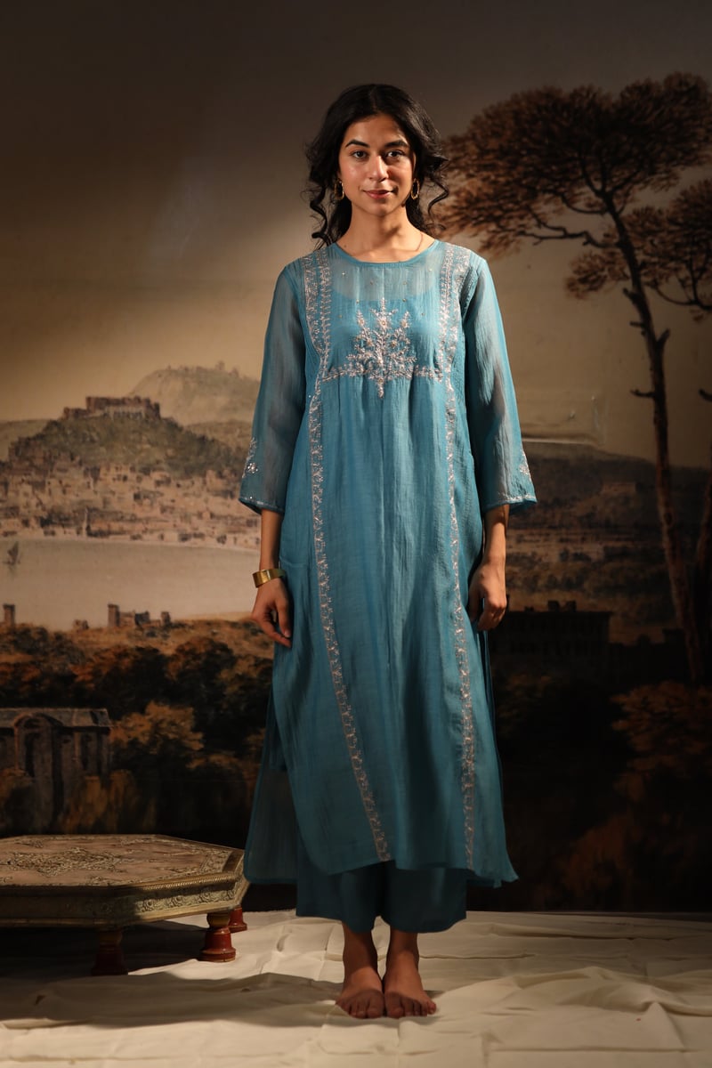 Turquoise Embroidered Chanderi Kurta Set with Slip