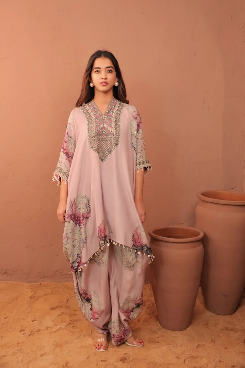 Carnation Crush - Kaftan Set — Surkh Syahi