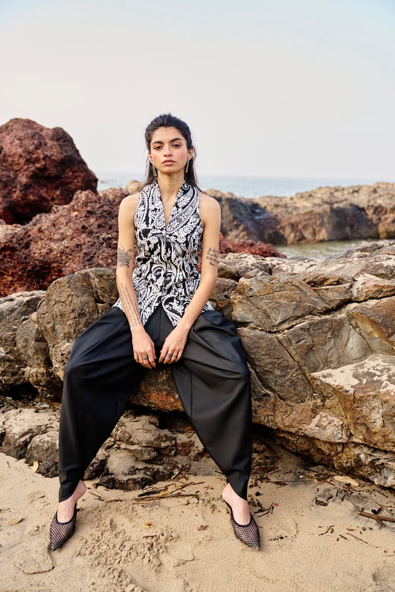 Black and White Embroidered V-Neck Waistcoat