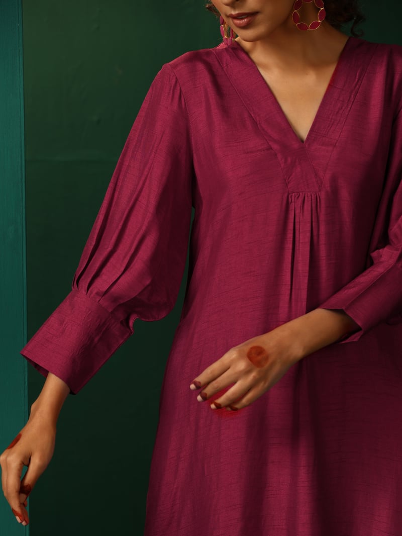Maroon Silk Blend V-Neck Puff Sleeve Kurta Pant Set