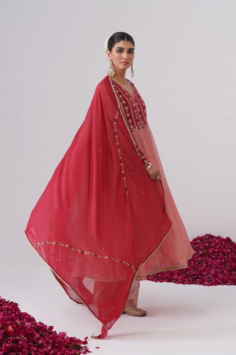Gulrukh Dupatta Set