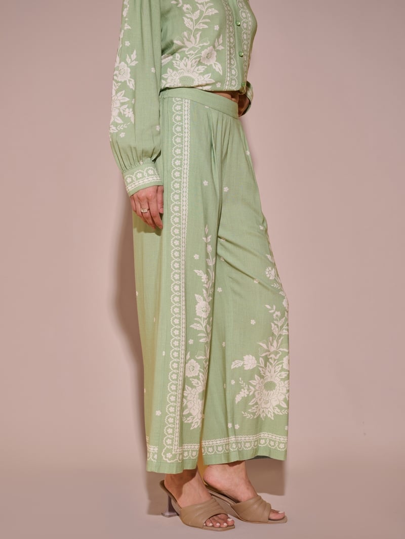 Green Floral Printed Wide-Leg Trousers