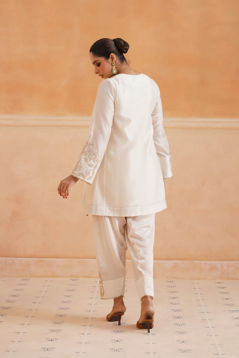 Ivory Embroidered Chanderi Kurta Set with Dupatta