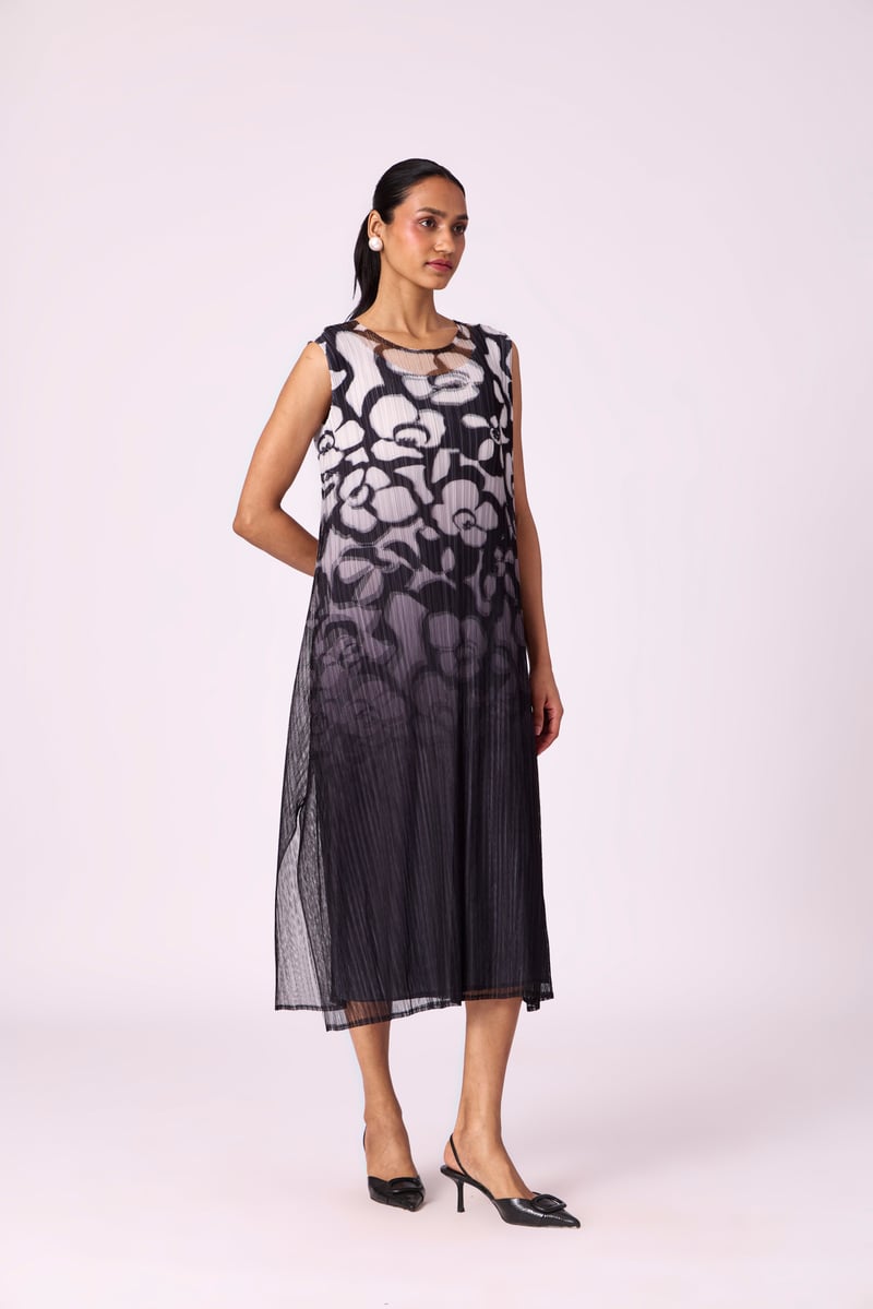 Black Abstract Printed Pleated Midi Dress