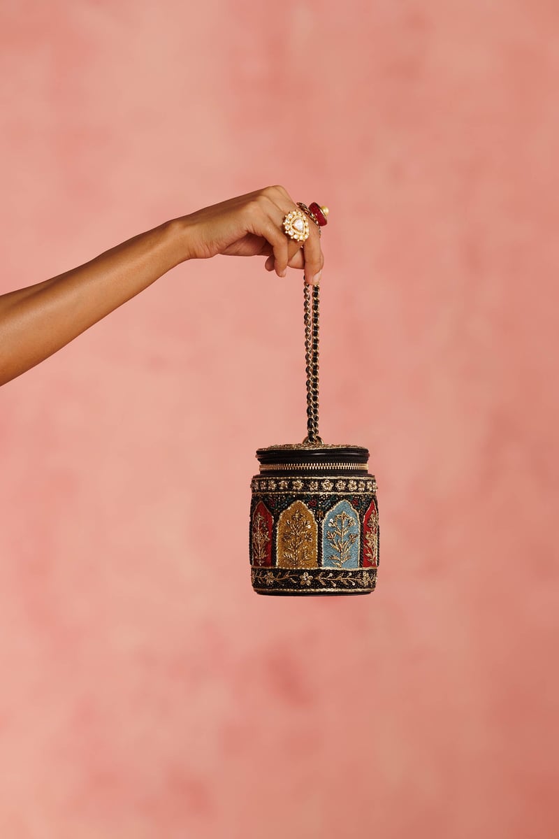 Rooh Barrel Bag