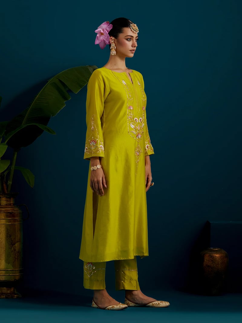 Lime Green Silk Chanderi Notched-Neck Embroidered Kurta