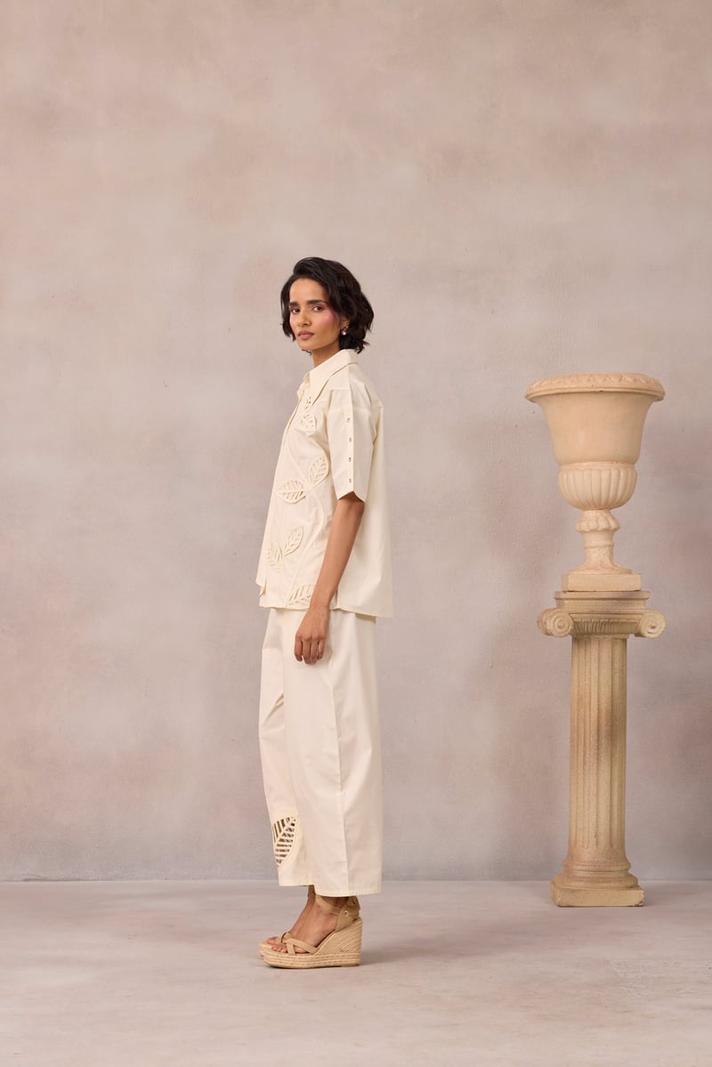 Vanilla Cloud Boxy Cotton Poplin Shirt with Leaf Applique