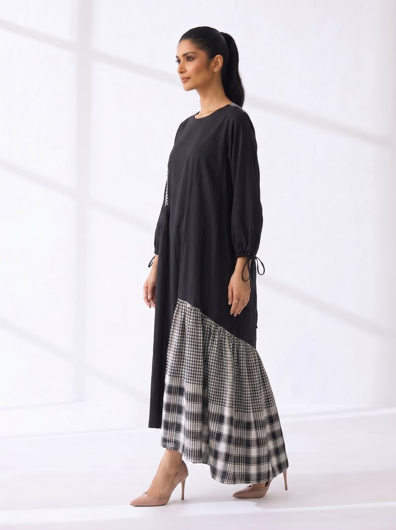 The Magpie Robin Dress