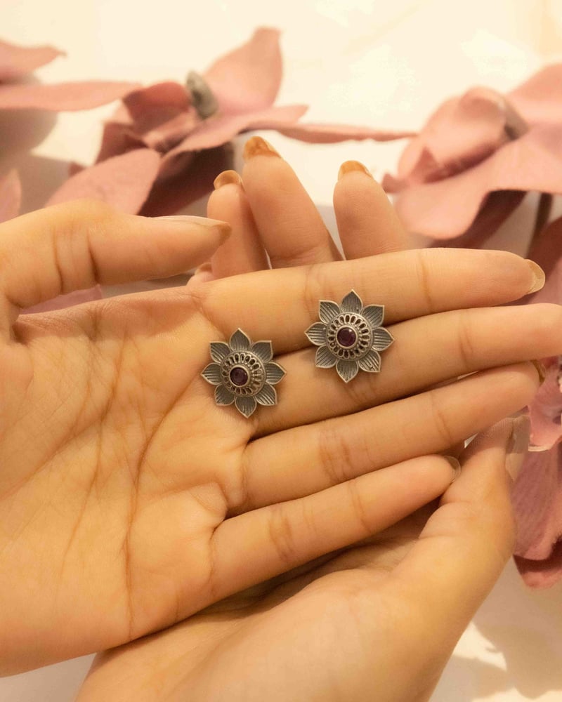 Adya Intricate Versatile Flower Studs — Shyle