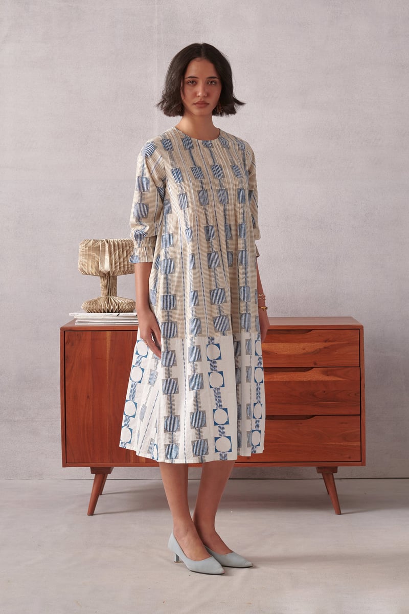 Beige/White Striped Geometric Pintuck Midi Dress
