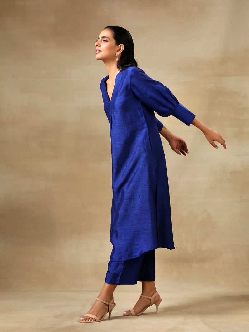 Blue Textured V-Neck Puff Sleeve Kurta Pant Set