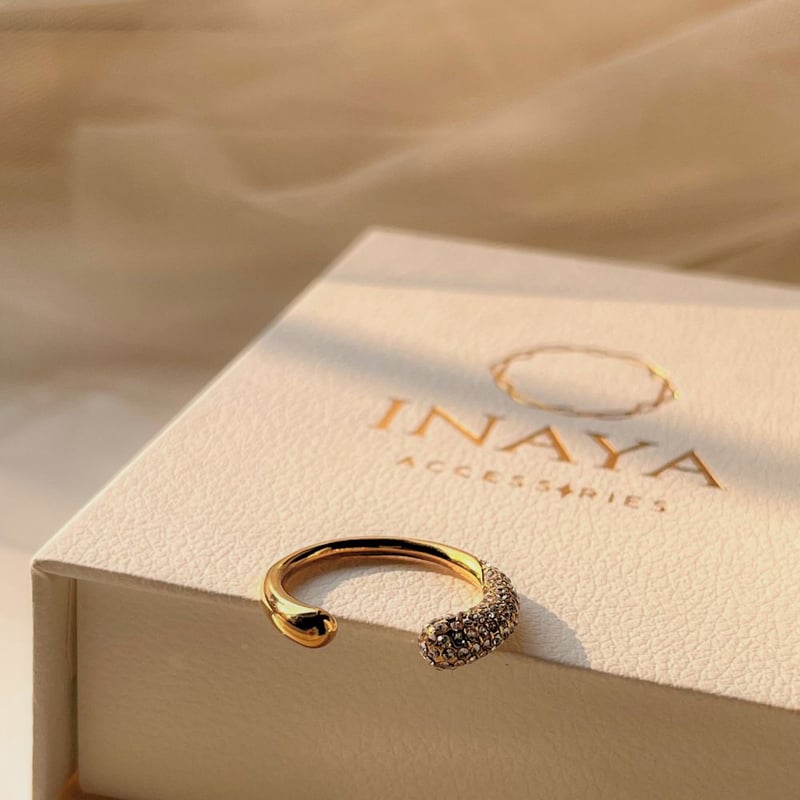 Crescent Zirconia Ring, Iris