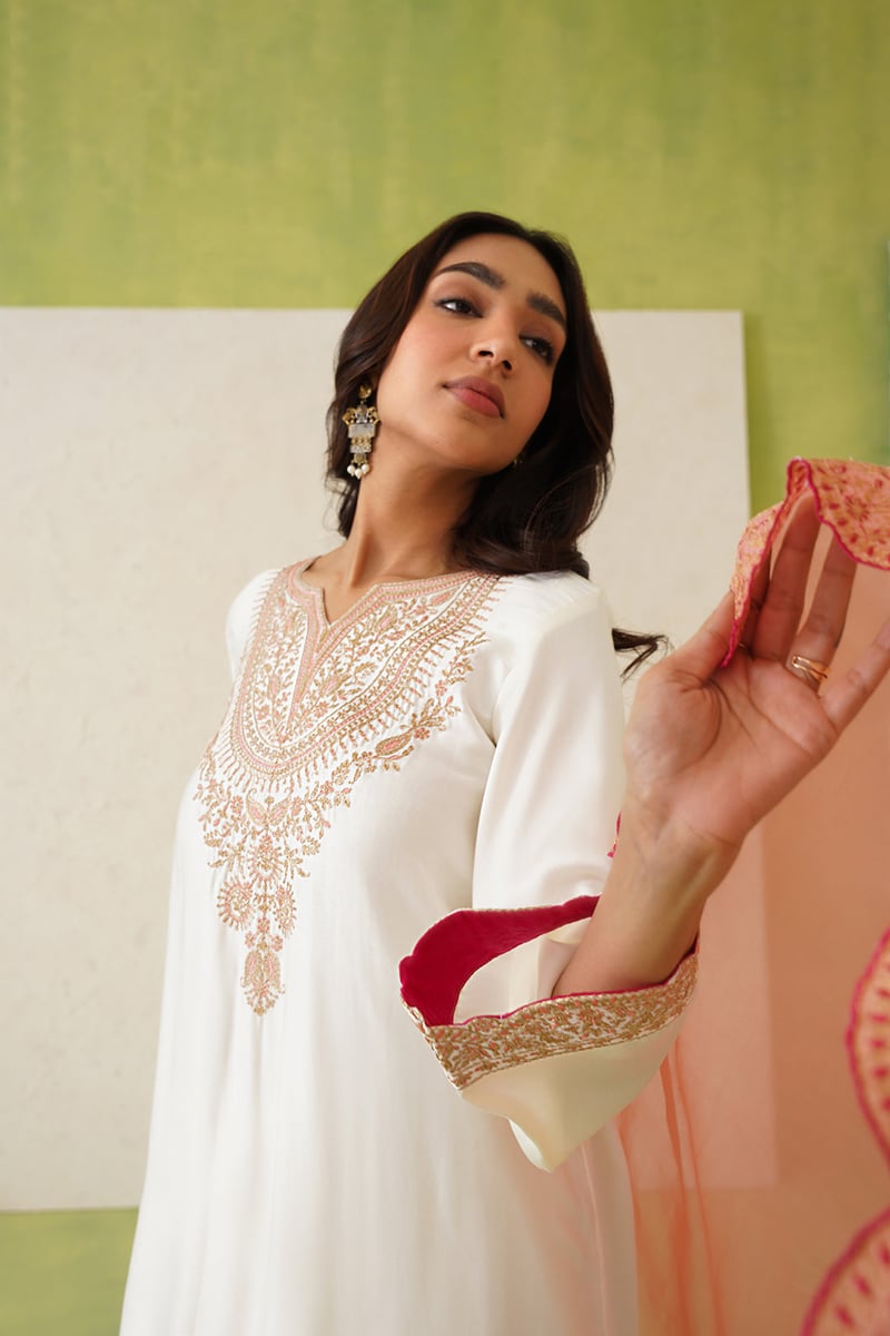 Cream Embroidered Kurta Set with Peach Organza Dupatta
