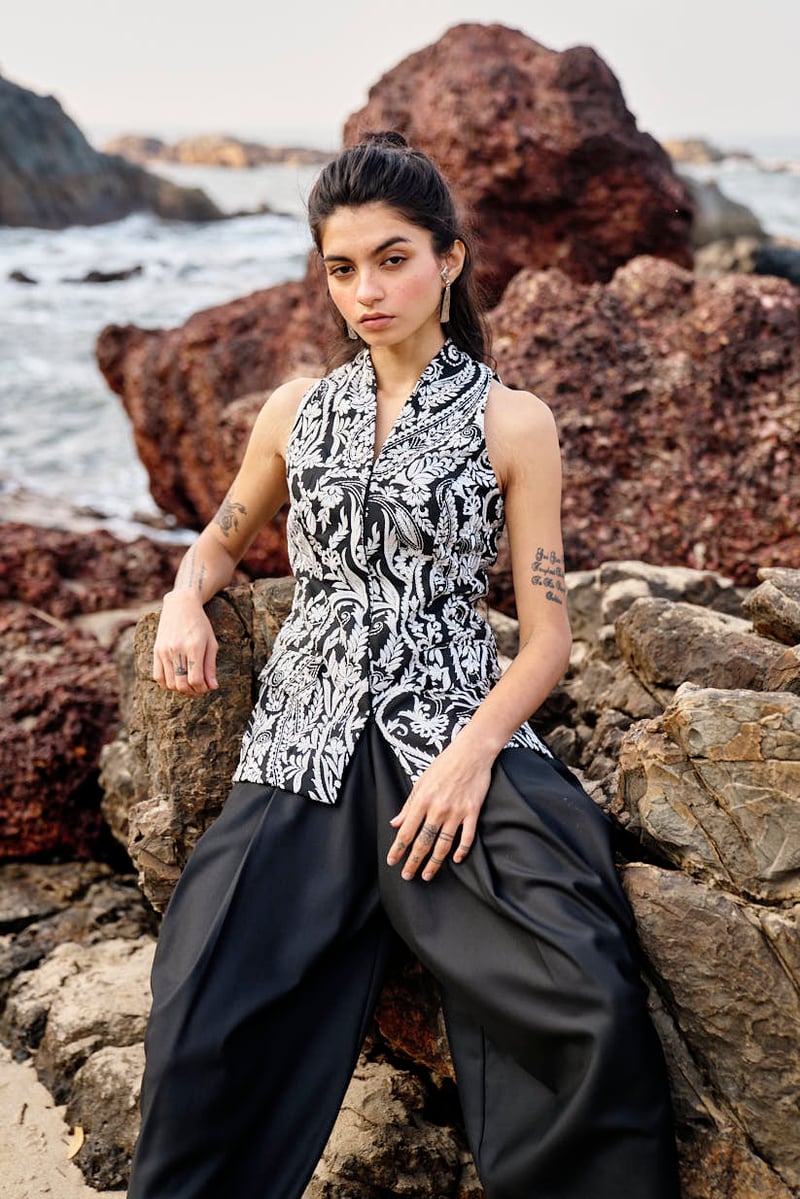 Black and White Embroidered V-Neck Waistcoat