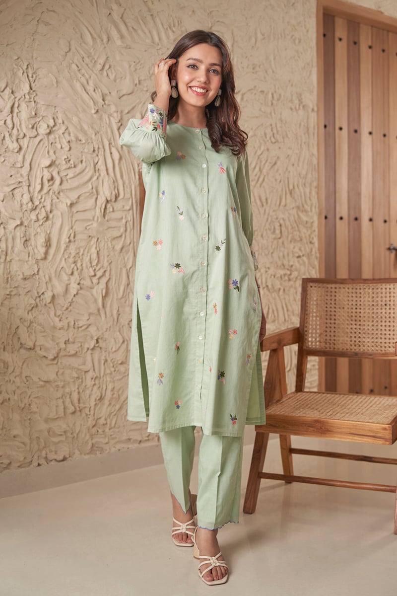 Mint Green Mul Mul Embroidered Kurta Set With Dupatta