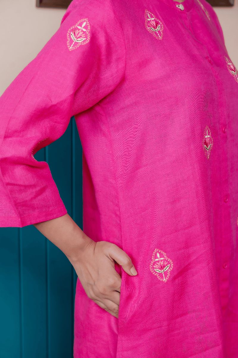 Magenta Pink Linen Kurta Set with Embroidered Motifs