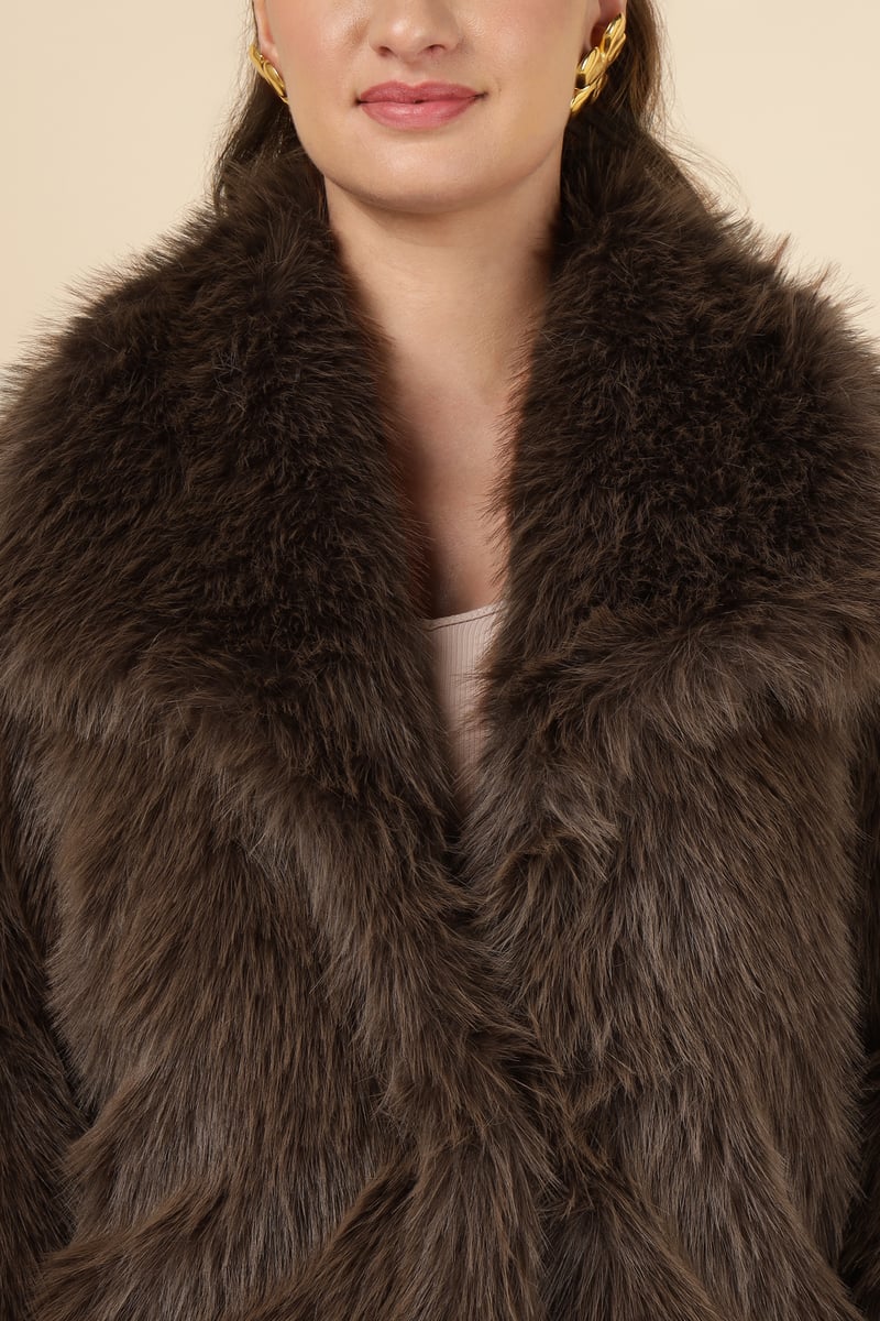 Brown Cropped Faux-Fur Jacket with Lapel Collar
