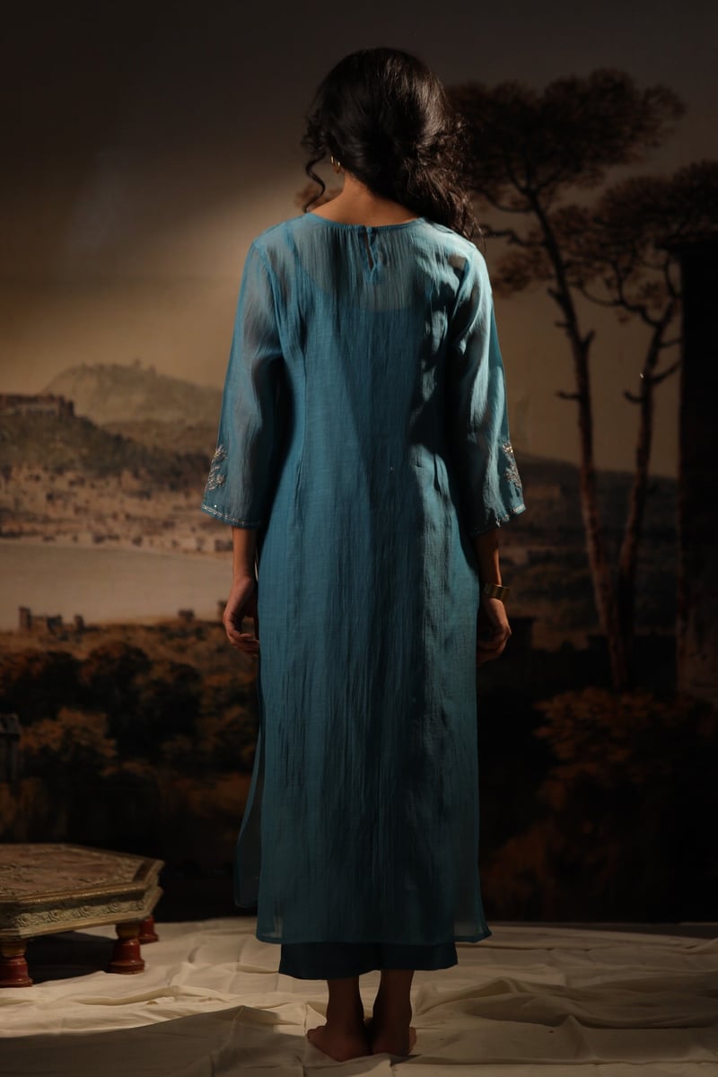 Turquoise Embroidered Chanderi Kurta Set with Slip
