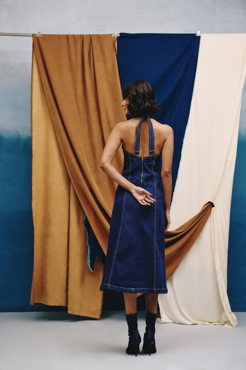 Deep Indigo Halter-Neck Denim Midi Dress with Open Back
