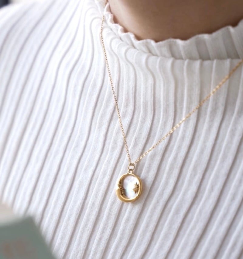 Dainty Shell Sun & Moon Necklace, Paulami