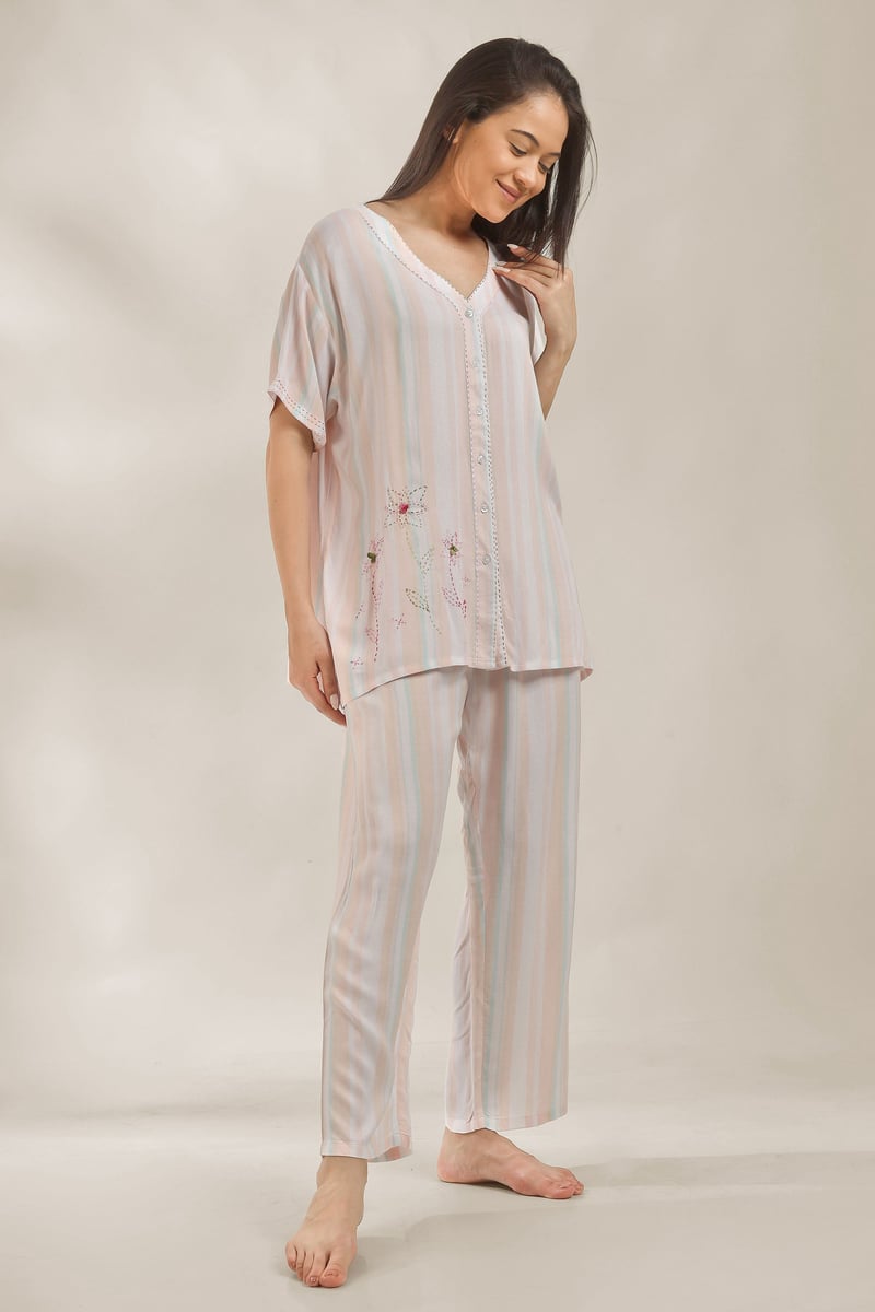 Amaryllis, Pyjama Suit