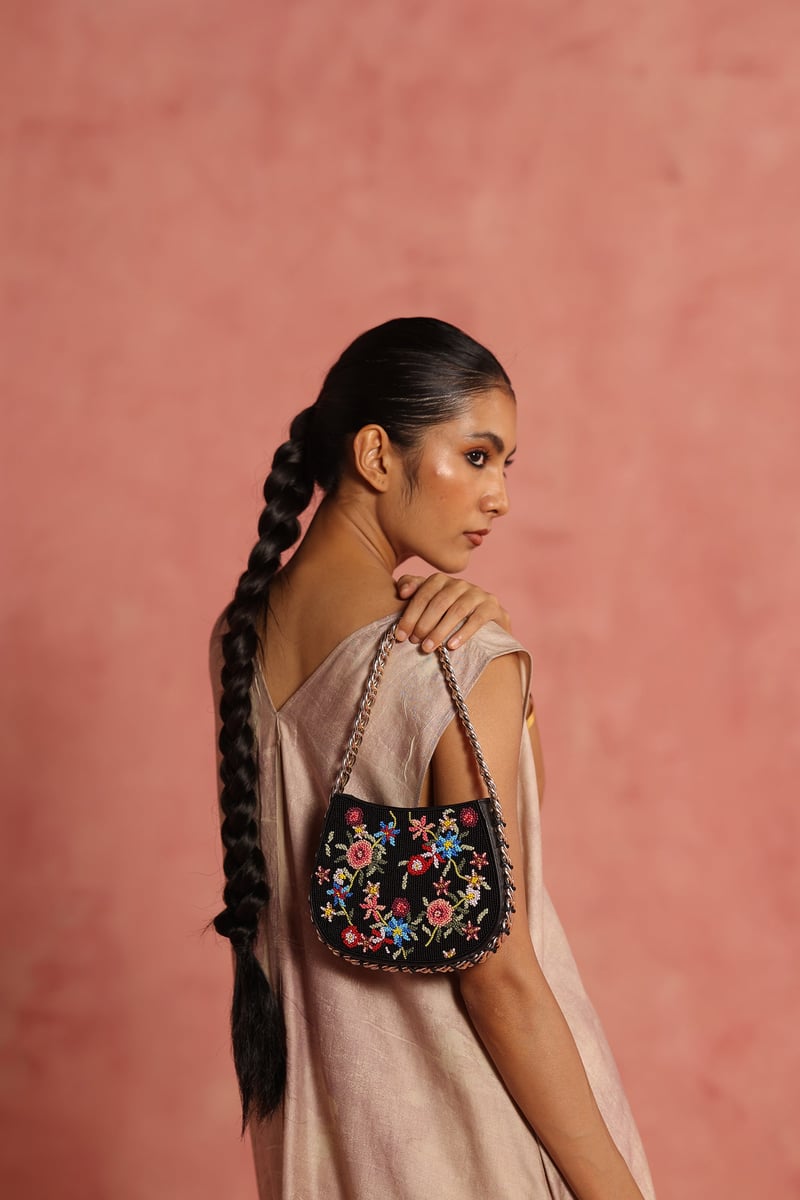 Willow Handheld Bag