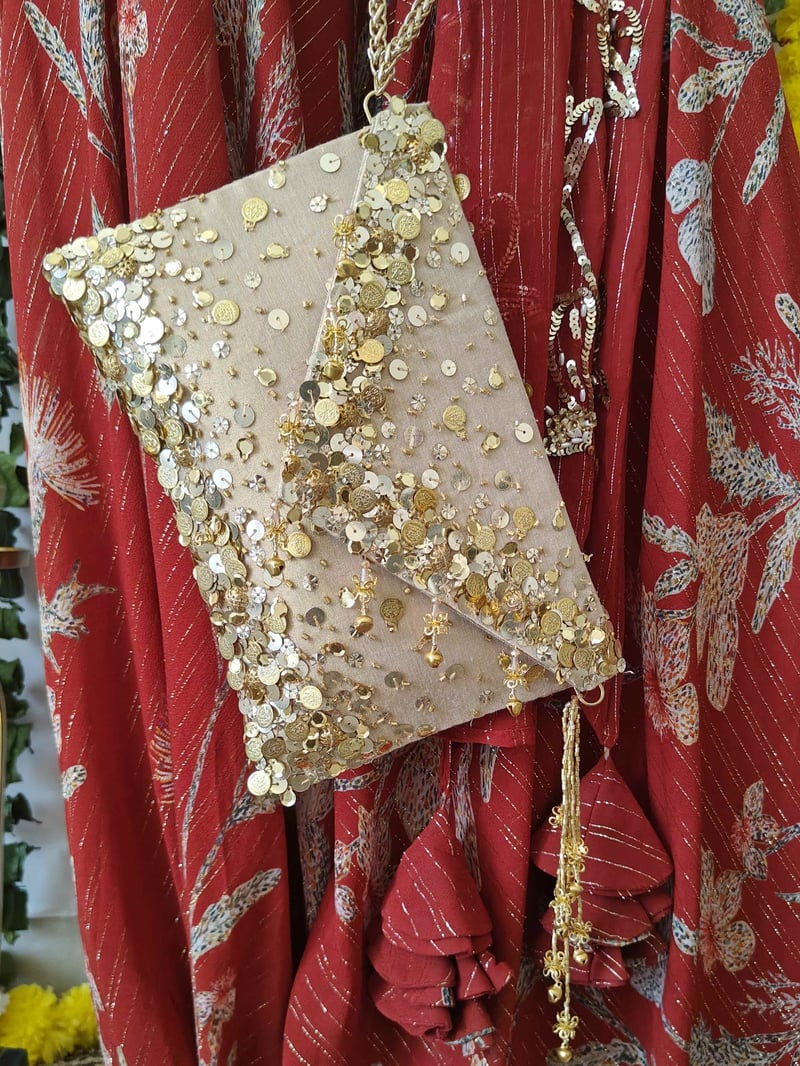 Lifafa Bag