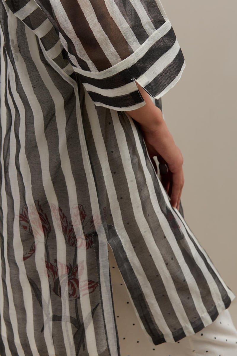 Black & Off-White Kurta With Straight Pants