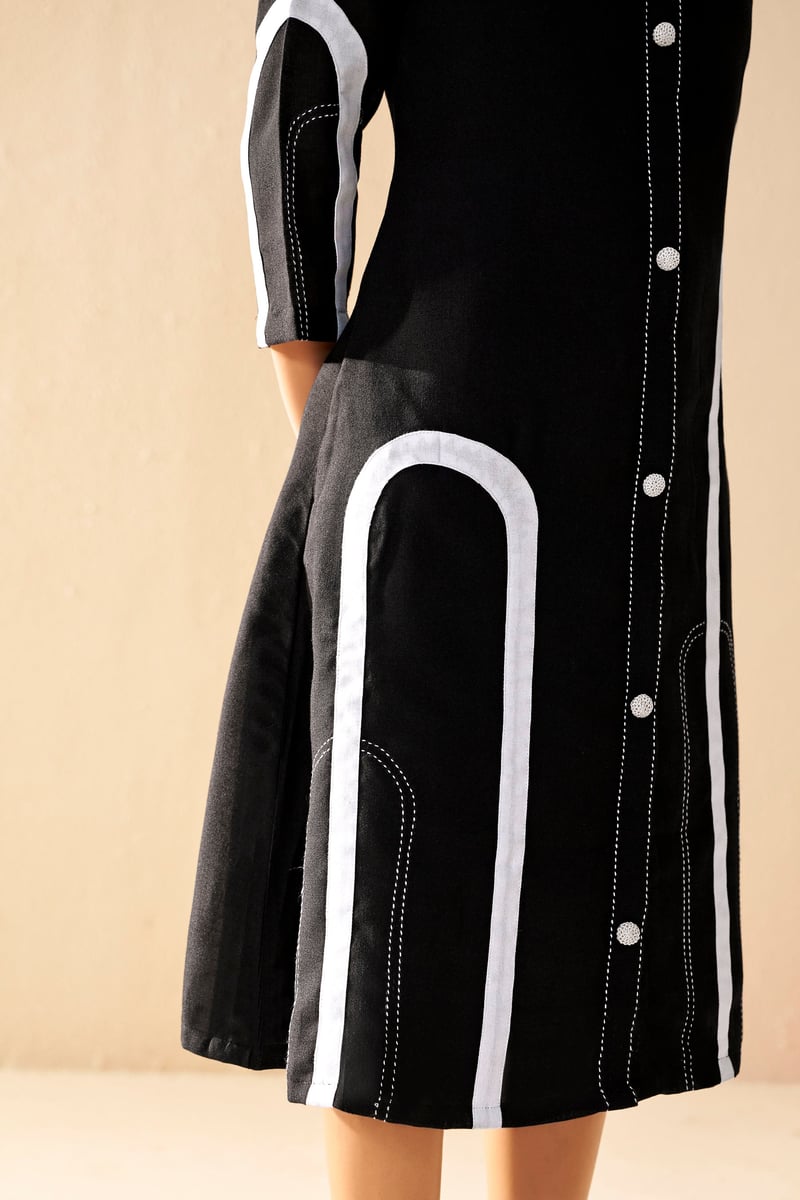 Black and White Contrast Piping Midi Shirt Dress
