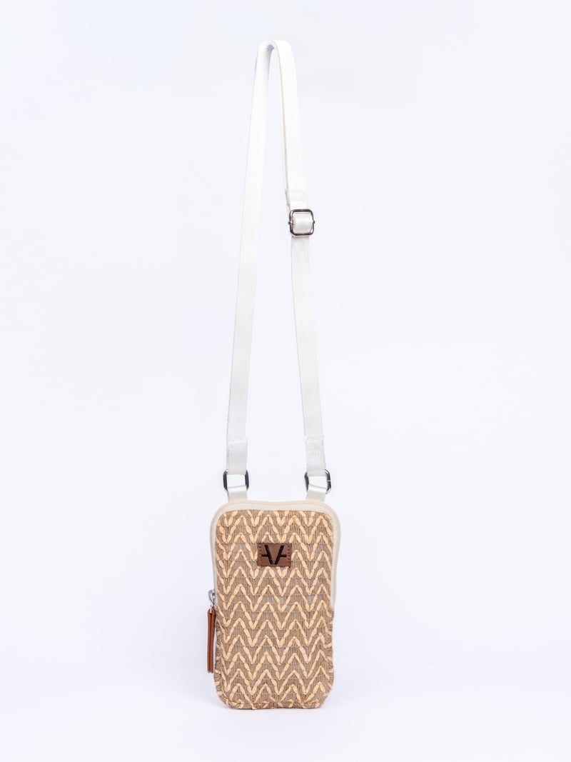 Mocha Mobile pouch