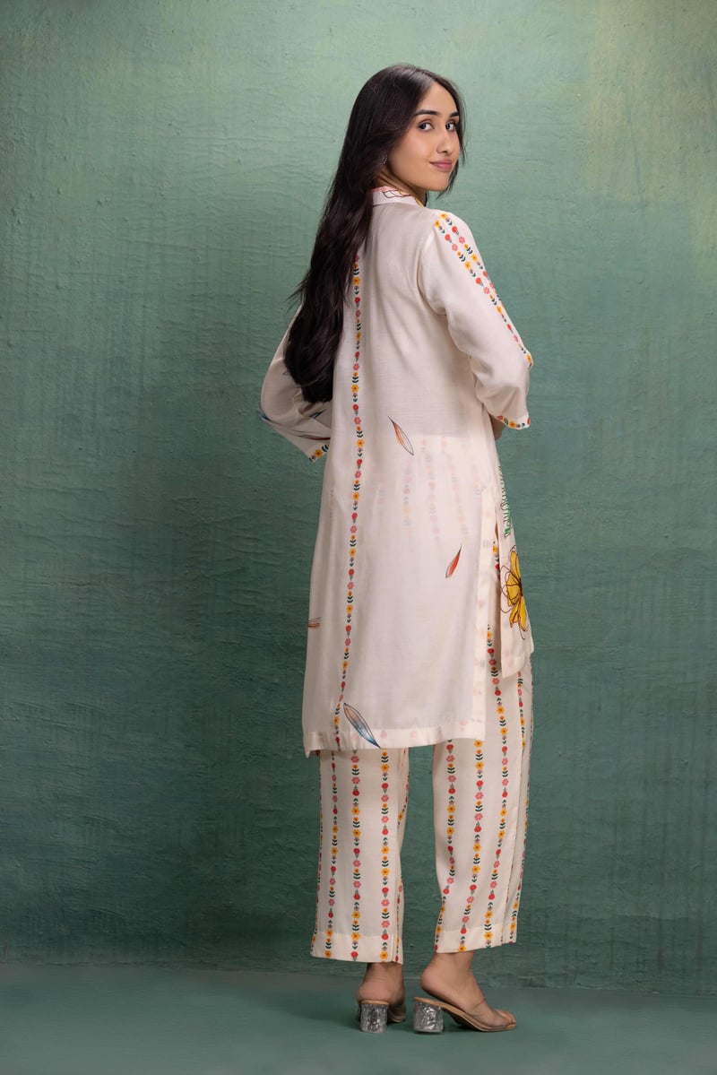 Beige Floral Printed Kurta and Pants Co-ord Set