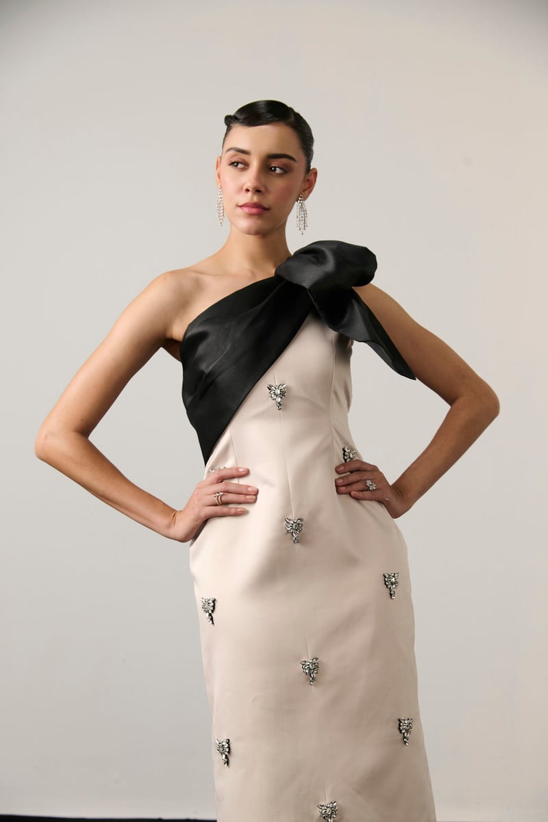 Cream/Black One-Shoulder Bow Crystal Midi Dress