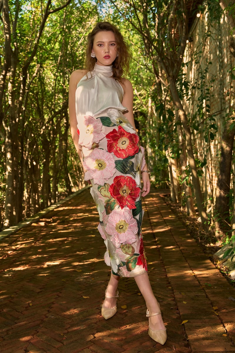 Multicolor 3D Floral Applique Midi Pencil Skirt