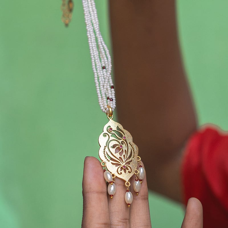 Leela Pendent Set