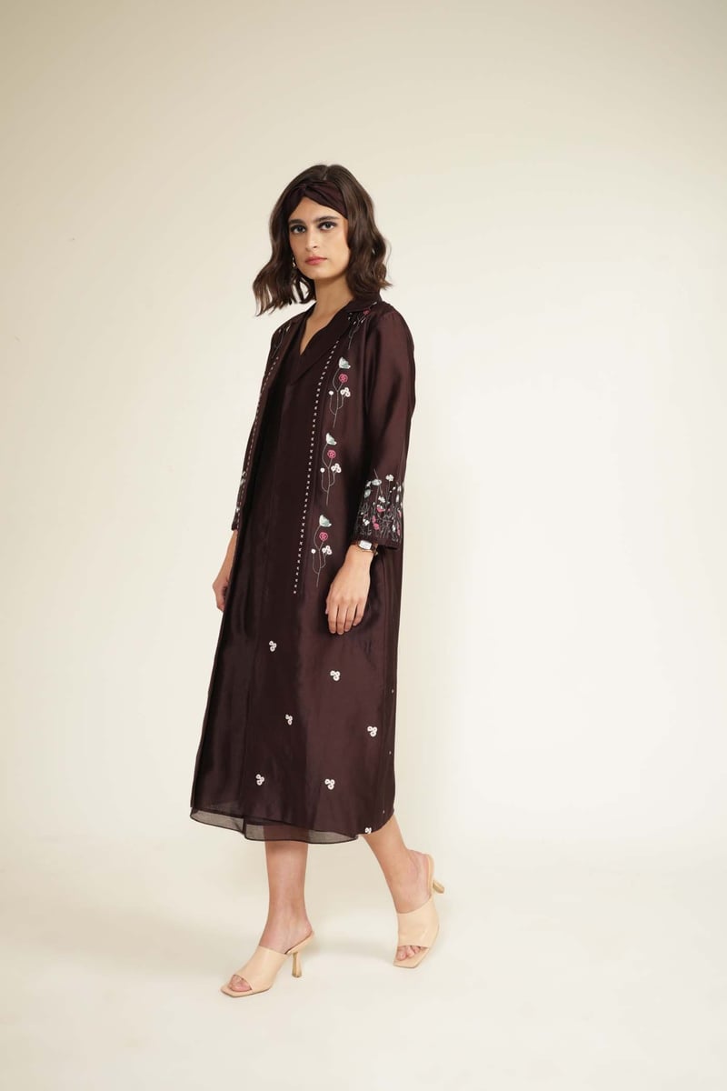 Grape V-Neck Sleeveless Midi Dress Set with Embroidered Jacket