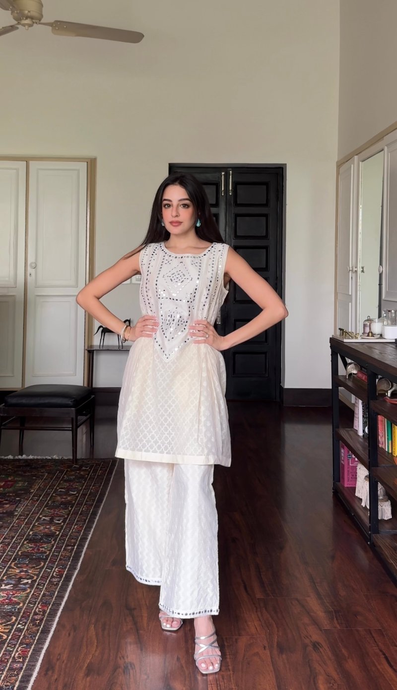 Off White Sleeveless A-Line Kurta with Mirrorwork Yoke