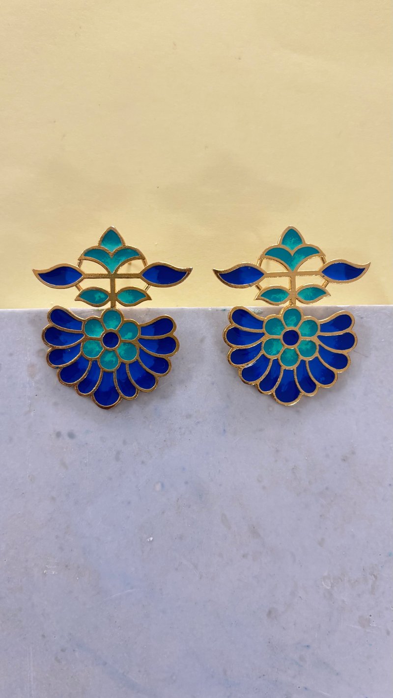 Royal Bloom Pearl Studs — Aditi Bhatt